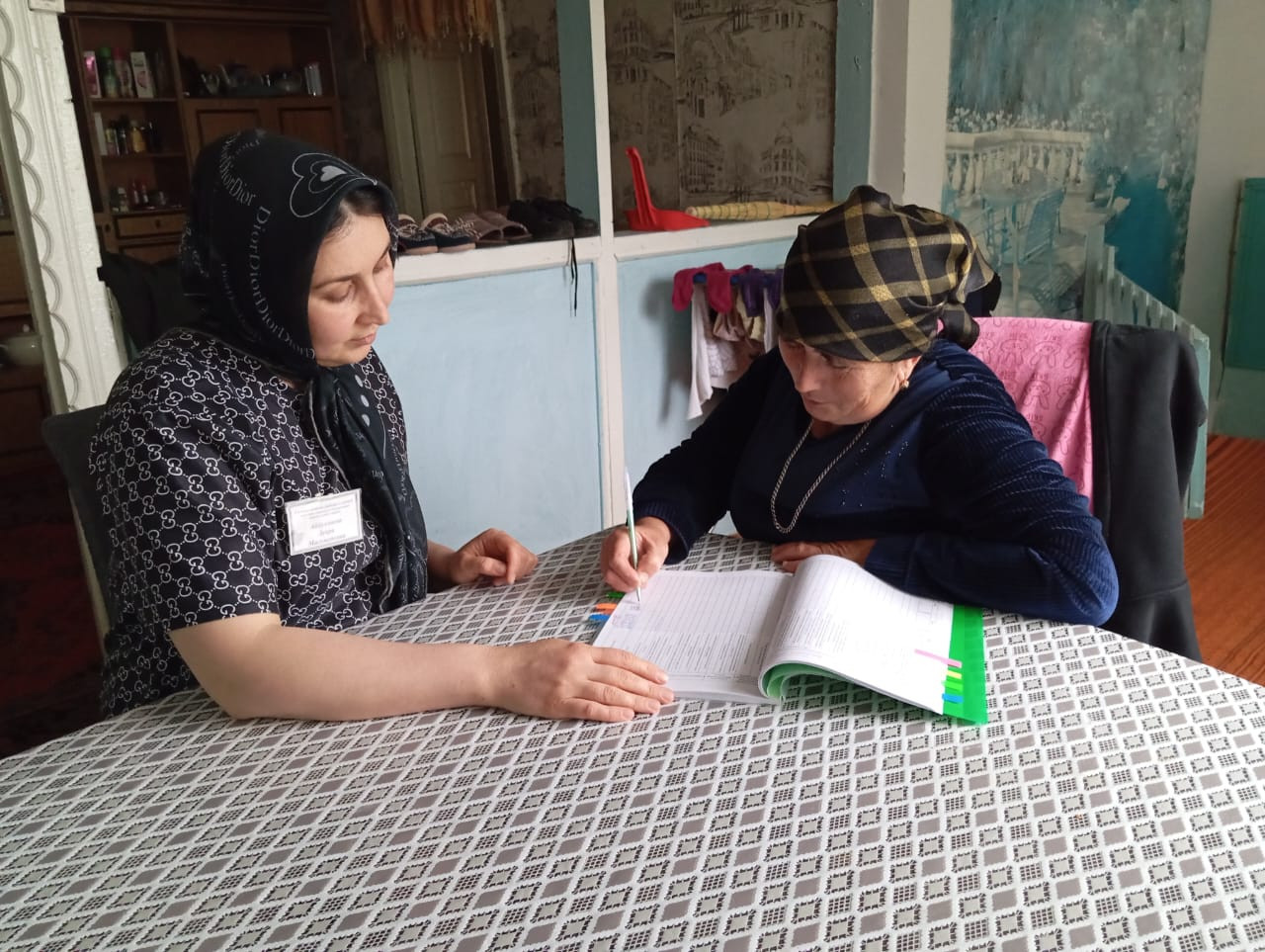 Рабочие будни  специалиста по работе семьёй и детьми Абдуллаевой Зухры